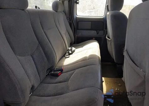 2005 Chevrolet Silverado 1500 Ls из США, поврежденный, VIN 1GCEK19T05E282850